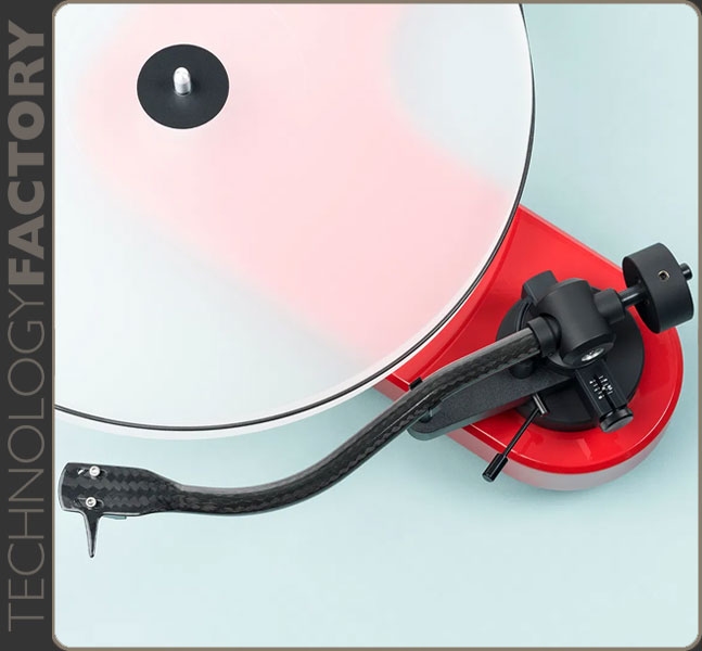 Pro-Ject RPM 1 Carbon / 2M Red
