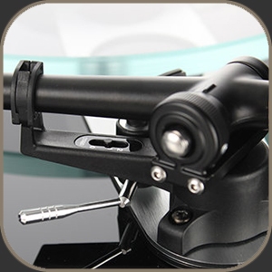 Rega RB330